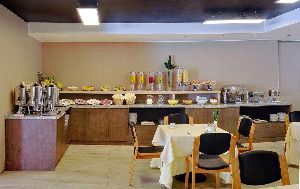 Panamericana Hotel Providencia Сантяго Ресторант снимка