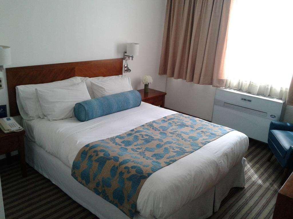Panamericana Hotel Providencia Сантяго Стая снимка