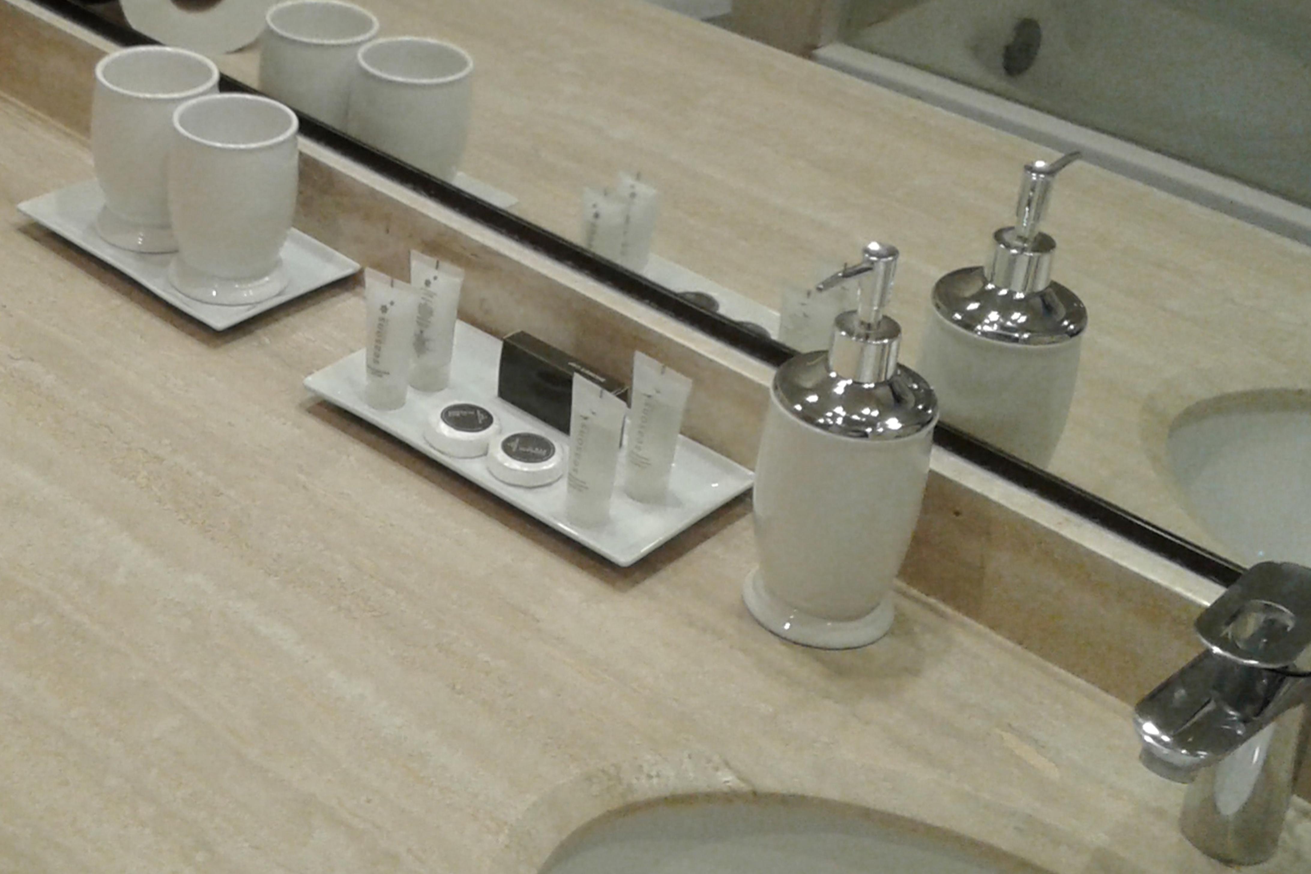 Panamericana Hotel Providencia Сантяго Екстериор снимка
